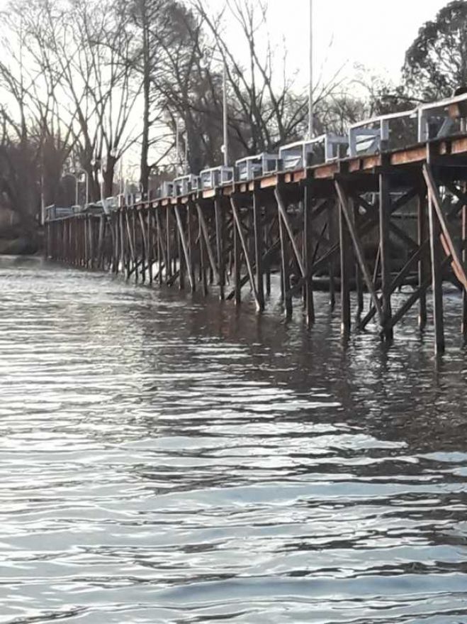 Renovación de las flechas del muelle del Guazú